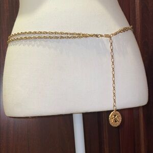 Vintage Gold Toned Chain Belt with Lion Medallion